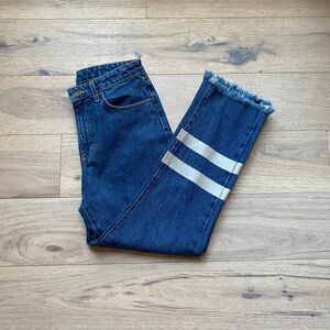 Straight leg hi waisted Jean with reflective stripe